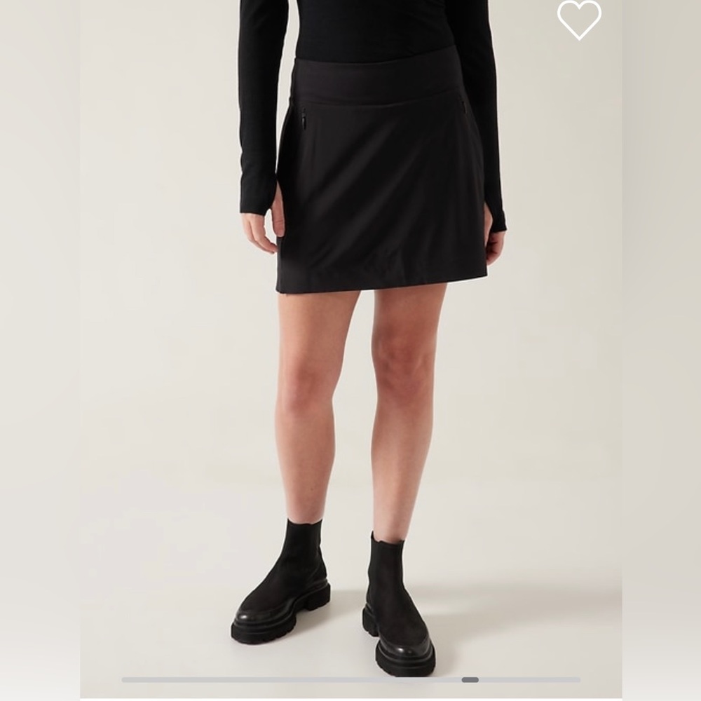 Athleta Soho SCORT Black